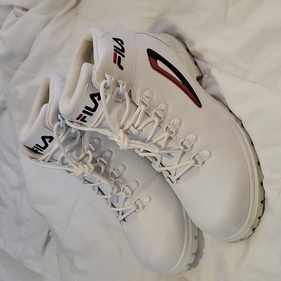 Fila Other - FILA USA Diviner Hiking Boots White